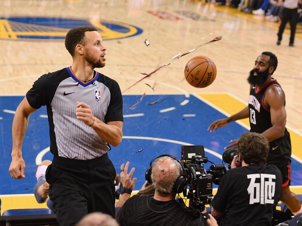 材相对单薄 材相对单薄